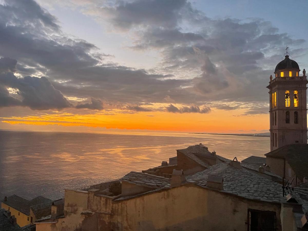 CASA GUASCO superbe duplex au cœur de la Citadelle, vue à 360 Apartamento Bastia  Exterior foto