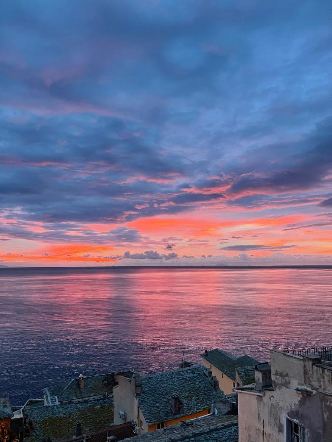 CASA GUASCO superbe duplex au cœur de la Citadelle, vue à 360 Apartamento Bastia  Exterior foto